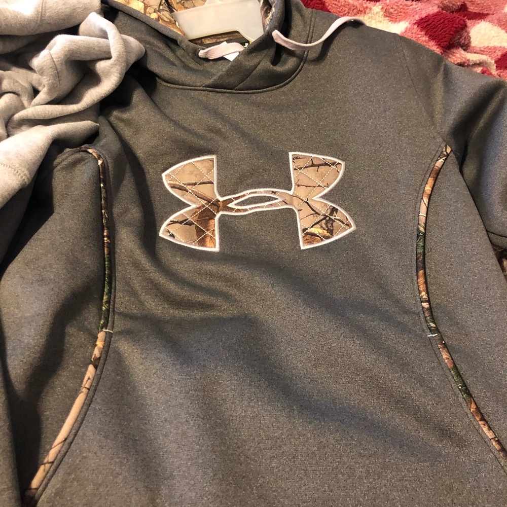 Underarmor - image 1